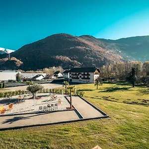 Hotel Base Camp -